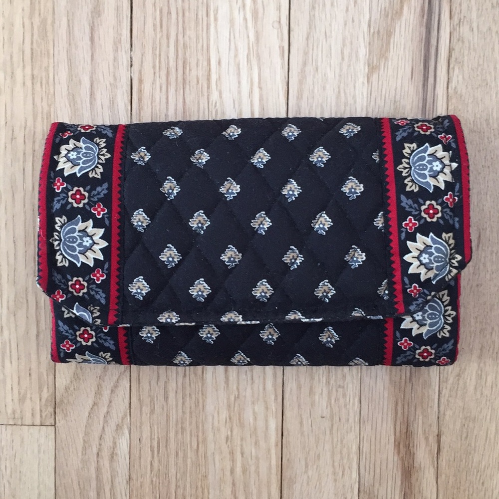 NWOT Vera Bradley tri-fold wallet with purse strap